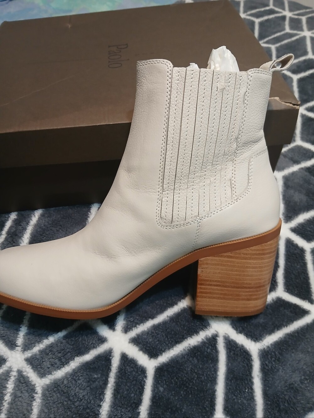 Linea Paolo Ankle Boots New Size 11
